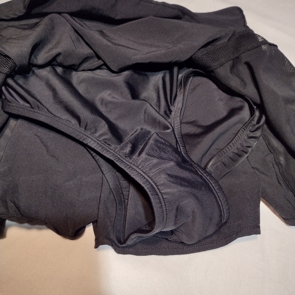 Reebok Black Mesh Mid-Rise Swim Skirt With Back Pocket - Picture 10 of 16